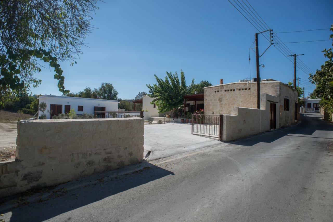 Gasthaus Chloe'S House Pano Akourdalia Exterior foto